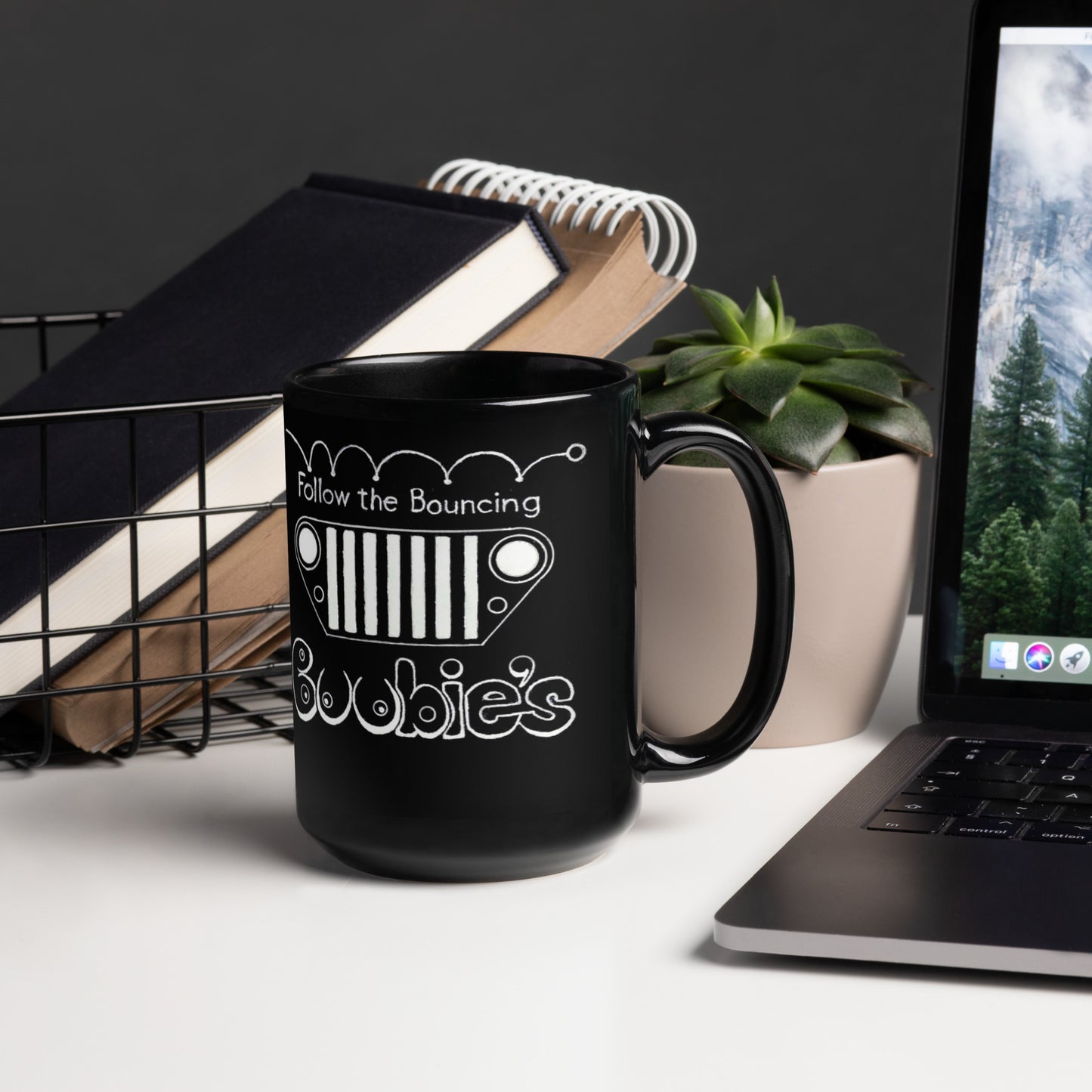 Mug Black Glossy bouncing boobies